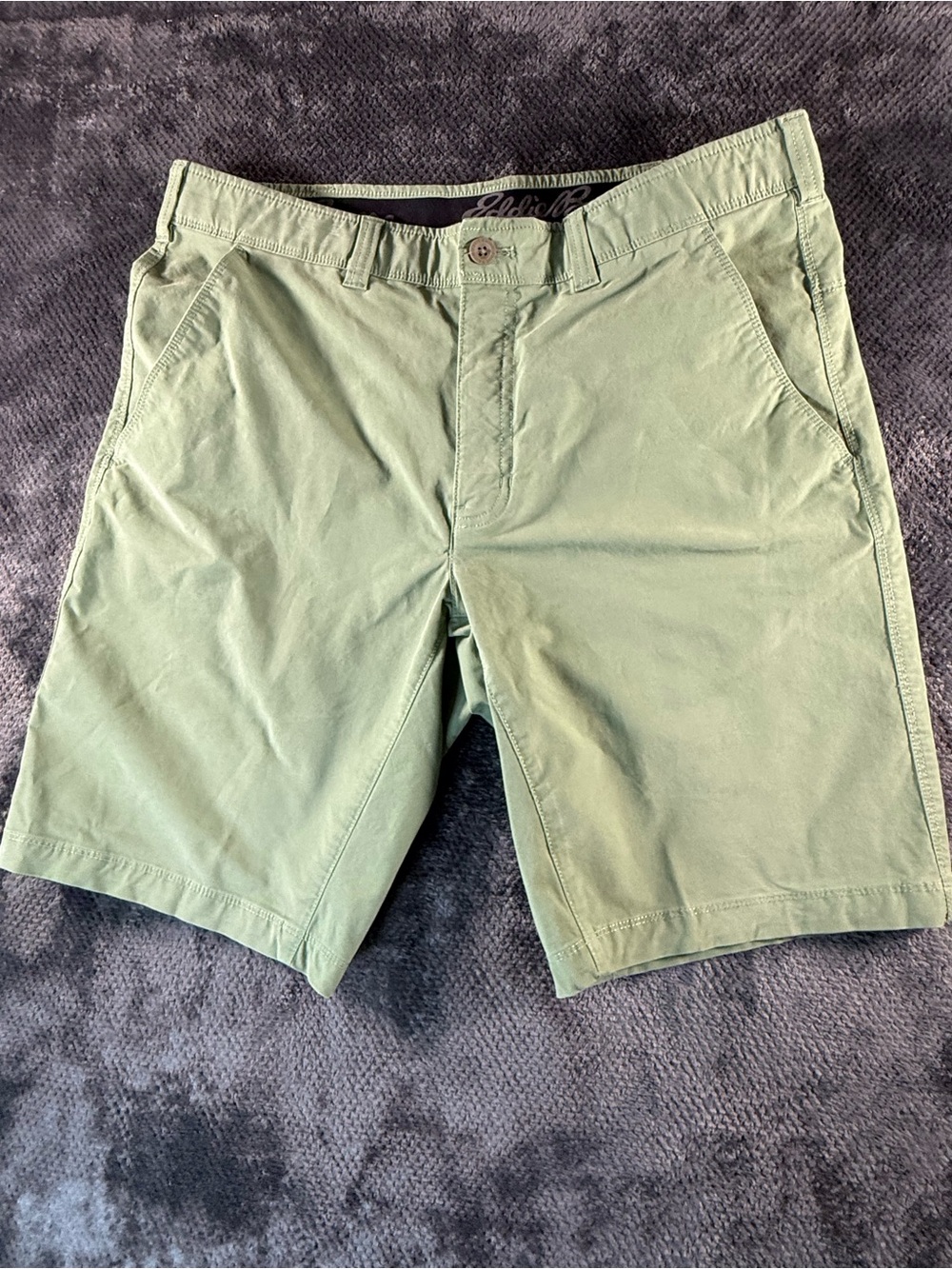 Men’s Eddie Bauer Size 36 Shorts